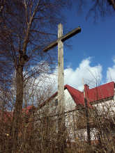 Współczesny krzyż na Krzęczkowie