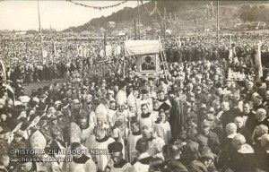 Uroczystości koronacyjne na łąkach kolanowskich w 1934 r.